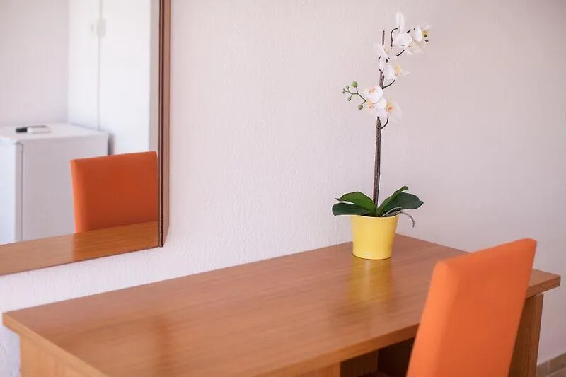 Hostal Los Pinos Es Canar  Guest house